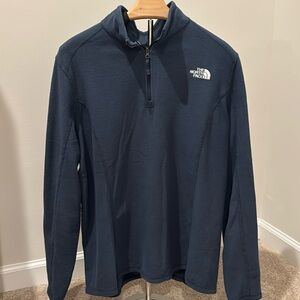 Women’s North face fleece 1/4 zip pullover